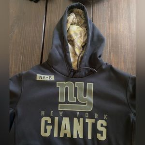 Nike -New York Giants Salute to Service Large Hoodie . Excellent condition